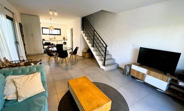 Venta Duplex 3 ambientes grande en Benavidez con 3 terrazas!