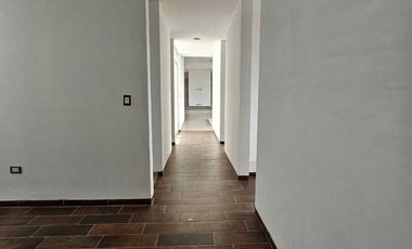 RESIDENCIA EN VENTA CON ALBERCA EN PORTON DE SANTA CLARA, AL NORTE DE AGS.