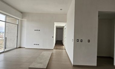 RESIDENCIA EN VENTA CON ALBERCA EN PORTON DE SANTA CLARA, AL NORTE DE AGS.