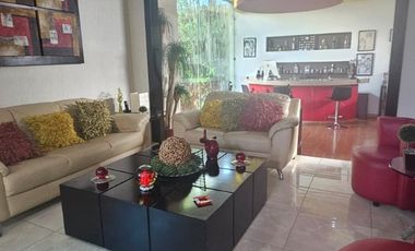 RESIDENCIA EN VENTA CON ALBERCA EN PORTON DE SANTA CLARA, AL NORTE DE AGS.