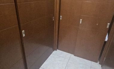 RESIDENCIA EN VENTA CON ALBERCA EN PORTON DE SANTA CLARA, AL NORTE DE AGS.