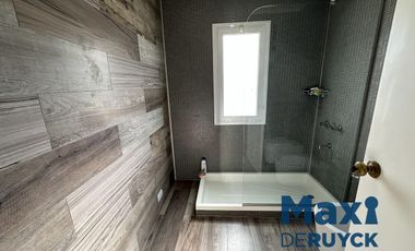 Casa moderna con galpón, Barrio Parque Calchaqui