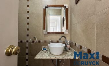 Casa moderna con galpón, Barrio Parque Calchaqui