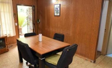 Casa en venta - 4 Dormitorios 2 Baños - 2.370Mts2 - El Trébol, Echeverría