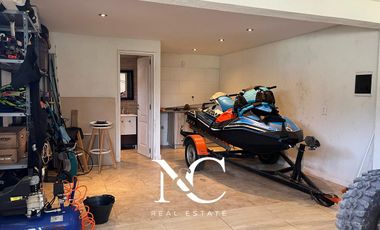 Casa en venta en Costa Esmeralda con cochera