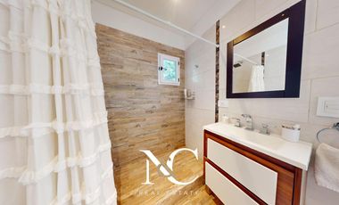 Casa en venta en Costa Esmeralda con cochera