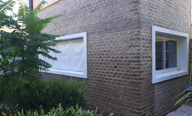 Casa en venta - 3 Dormitorios 3 Baños - 570Mts2 - Chacabuco