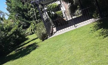 Casa en venta - 3 Dormitorios 3 Baños - 570Mts2 - Chacabuco