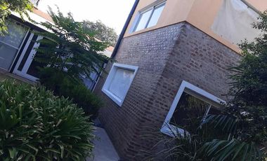 Casa en venta - 3 Dormitorios 3 Baños - 570Mts2 - Chacabuco