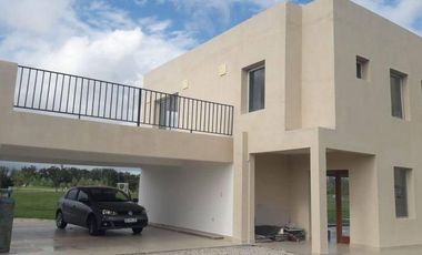 Casa en venta - 3 dormitorios 3 baños - Cochera - 1546mts2  - La Reserva Escondida, Área 60