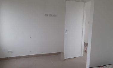 Casa en venta - 3 dormitorios 3 baños - Cochera - 1546mts2  - La Reserva Escondida, Área 60