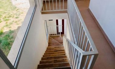 Casa en venta - 3 dormitorios 3 baños - Cochera - 1546mts2  - La Reserva Escondida, Área 60