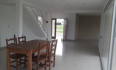 Casa en venta - 3 dormitorios 3 baños - Cochera - 1546mts2  - La Reserva Escondida, Área 60