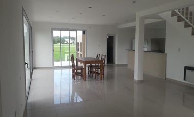 Casa en venta - 3 dormitorios 3 baños - Cochera - 1546mts2  - La Reserva Escondida, Área 60