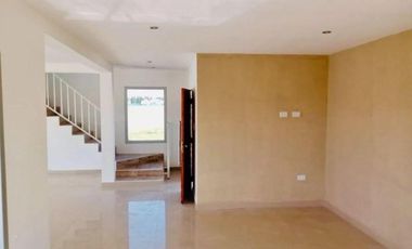 Casa en venta - 3 dormitorios 3 baños - Cochera - 1546mts2  - La Reserva Escondida, Área 60