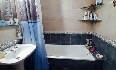 PH en venta - 2 dormitorios 2 baños - 80mts2 - La Plata