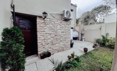 PH en venta - 2 dormitorios 2 baños - 80mts2 - La Plata