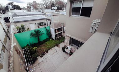 PH en venta - 2 dormitorios 2 baños - 80mts2 - La Plata