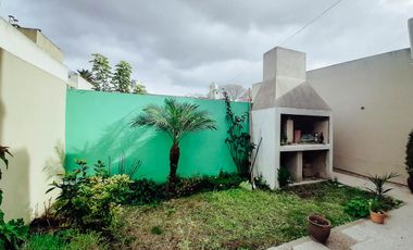 PH en venta - 2 dormitorios 2 baños - 80mts2 - La Plata