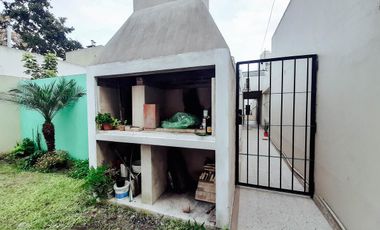 PH en venta - 2 dormitorios 2 baños - 80mts2 - La Plata