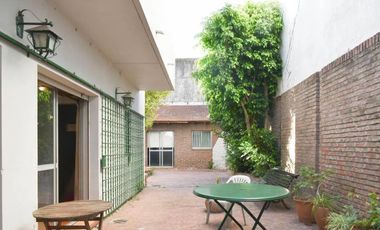 Casa en venta - 4 dormitorios 6 baños - Cochera - 400 mts2 - La Plata