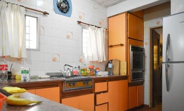 Casa en venta - 4 dormitorios 6 baños - Cochera - 400 mts2 - La Plata