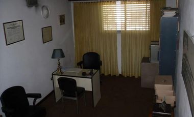 Casa en venta - 4 dormitorios 6 baños - Cochera - 400 mts2 - La Plata