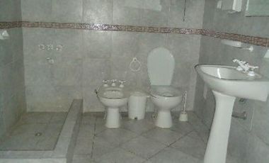 Bouchard 400 Departamento 6 Ambientes Centro