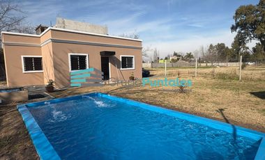 Casa en Cañuelas 3 ambientes con pileta a 100 mts de la Ruta 205