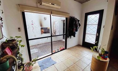 Casa en venta - 3 dormitorios 2 baño 1 cochera - 142mts2 - La Plata [FINANCIADO]