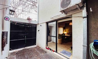 Casa en venta - 3 dormitorios 2 baño 1 cochera - 142mts2 - La Plata [FINANCIADO]
