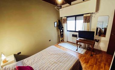 Casa en venta - 3 dormitorios 2 baño 1 cochera - 142mts2 - La Plata [FINANCIADO]
