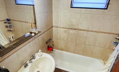 Casa en venta - 3 dormitorios 2 baño 1 cochera - 142mts2 - La Plata [FINANCIADO]
