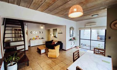Casa en venta - 3 dormitorios 2 baño 1 cochera - 142mts2 - La Plata [FINANCIADO]