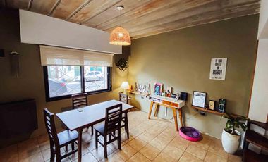 Casa en venta - 3 dormitorios 2 baño 1 cochera - 142mts2 - La Plata [FINANCIADO]