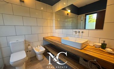 Casa en venta en costa esmeralda