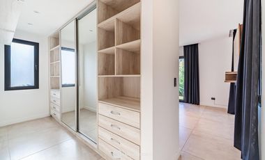 Venta - Casa 4 ambientes con pileta y parrilla - Rúmenco 