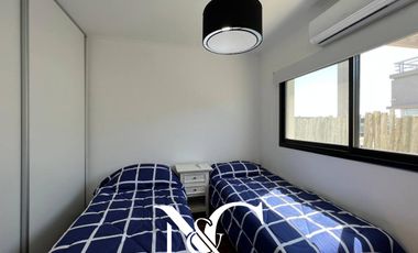 Casa en venta en Costa Esmeralda 4 amb piscina