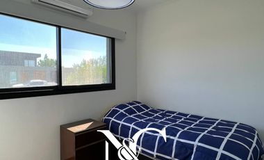 Casa en venta en Costa Esmeralda 4 amb piscina