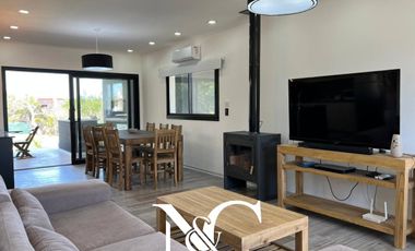 Casa en venta en Costa Esmeralda 4 amb piscina