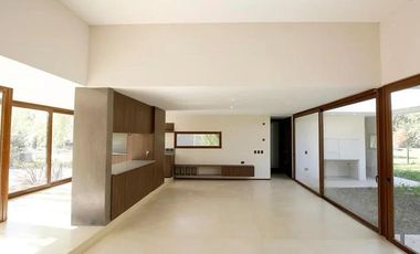 Casa - VENTA - BARRIO MIRALAGOS