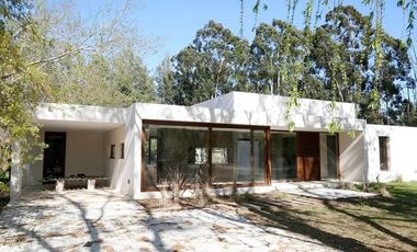 Casa - VENTA - BARRIO MIRALAGOS