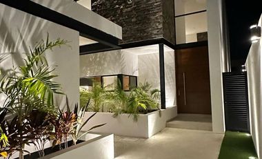 Casa 4 recámaras| zona norte| en privada con campo de golf