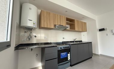 Oficina comercial a la venta en Wilde Centro