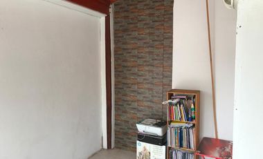 Casa en venta - 1 dormitorio 1 baño - cochera - Gambier, La Plata