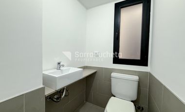 Venta departamento 3 ambientes con balcon y cochera en Haedo.