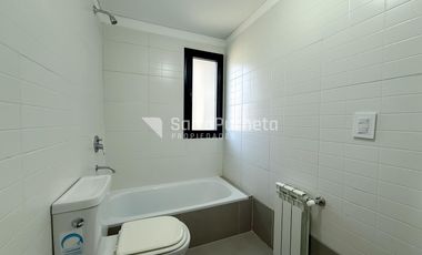 Venta departamento 3 ambientes con balcon y cochera en Haedo.