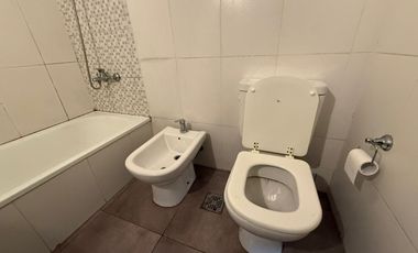 Departamento de dos ambientes en Alquiler en Wilde Centro