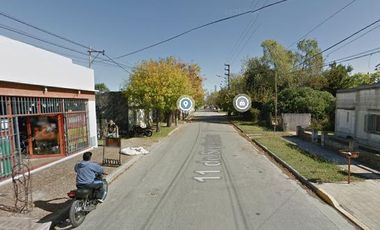 Casa en venta - 2 dormitorios 2 baños -597mts2 totales - Magdalena