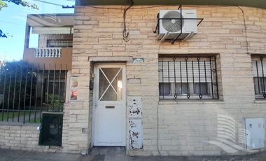 PH de 1 Ambiente y Medio con entre piso en Alquiler en Villa Adelina